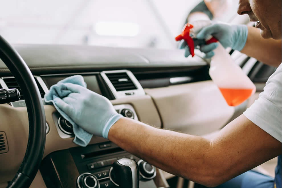 Jak pozycjonować salon auto detailingu w Internecie?